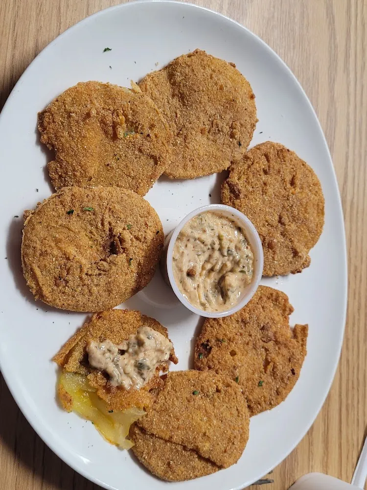 Fresh Fried Green Tomatoes w Remoulade Sauce